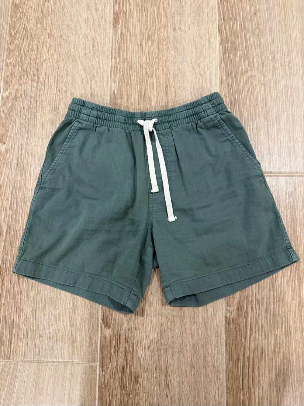 J. Crew Men's Light Green Elastic-Waist Drawstring Chino Shorts Sixe XS